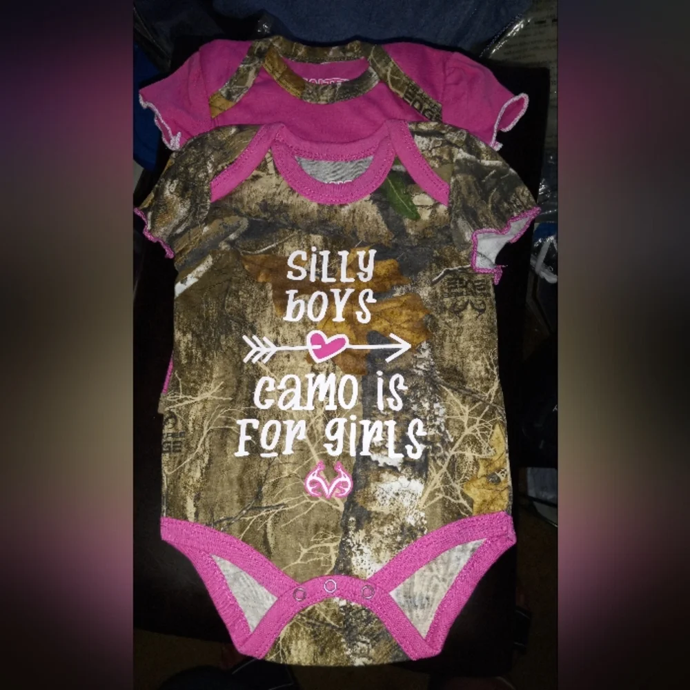 2 Mossy Oak body suits - Picture 3 of 4